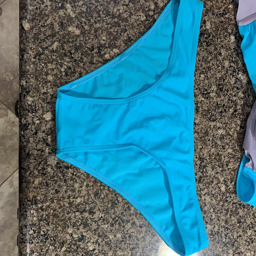 NWT Bikini swim suit set - Picture 2 of 8